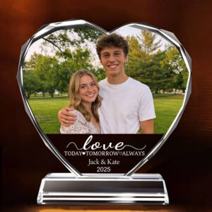 Personalized Heart Crystal Keepsake, Gift for Couples, Perfect for Anniversaries, Valentine's Day, Wedding